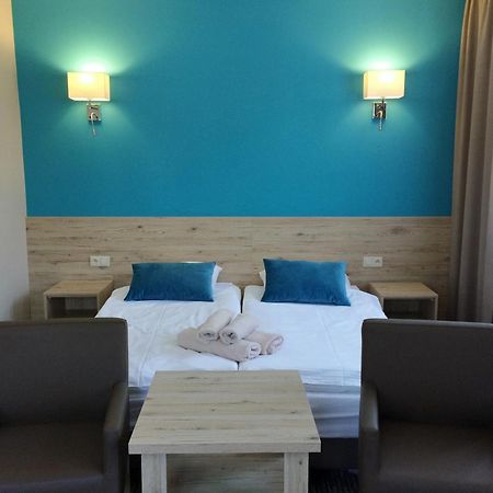 Hotel Krystyna Щитно Экстерьер фото